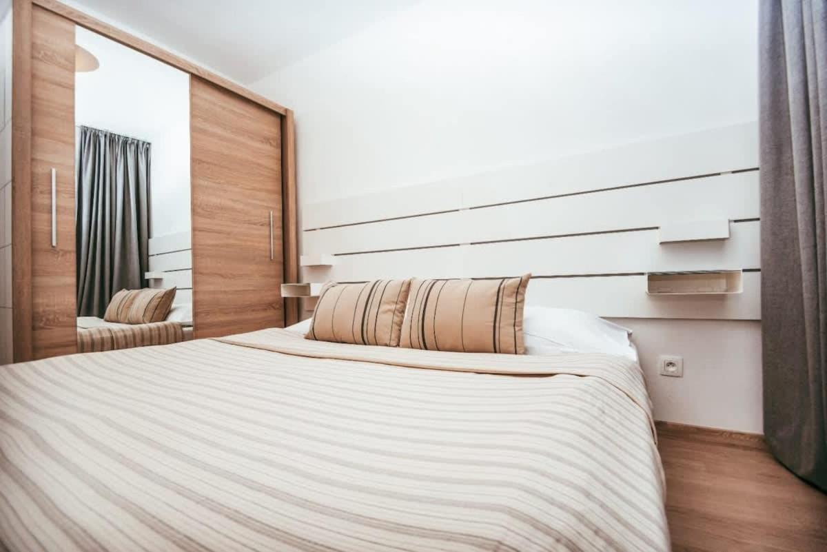 City Center Apartment - Modern & Elegant Bratislava Dış mekan fotoğraf